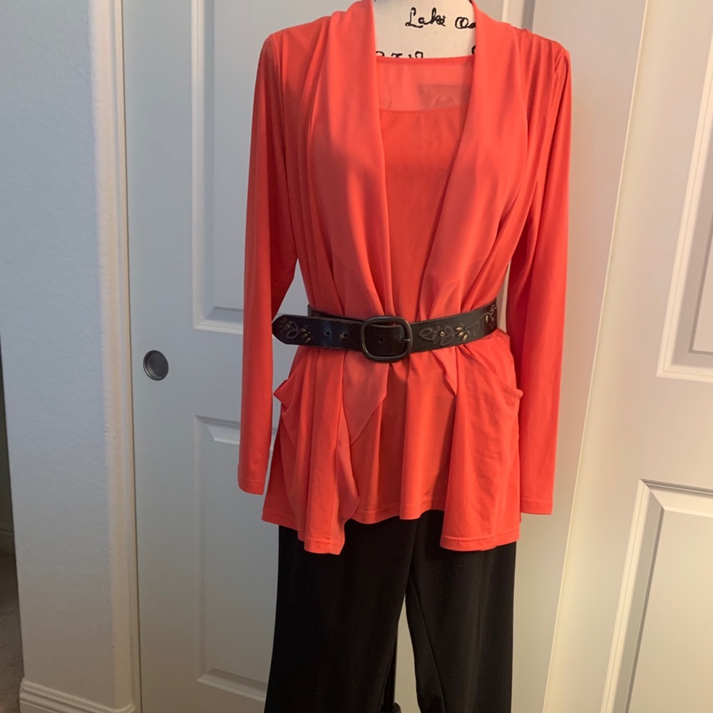 Coral Long Sleeve Top 🌺🌸🌸🌺🌸